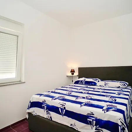 Teo Trogir-seget * Trogir