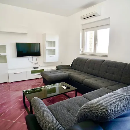 Appartamento Teo Trogir-seget Traù