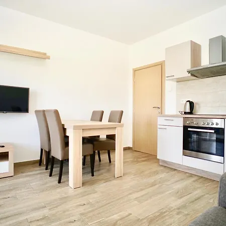 Appartamento Teo Trogir-seget *