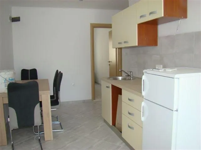 Appartamento Teo Trogir-seget Traù