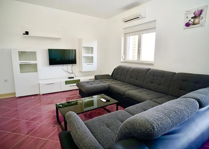 Appartamento Teo Trogir-seget Traù